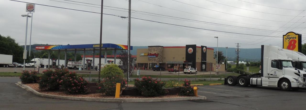 Super 8 By Wyndham Mifflinville Near Bloomsburg Luaran gambar
